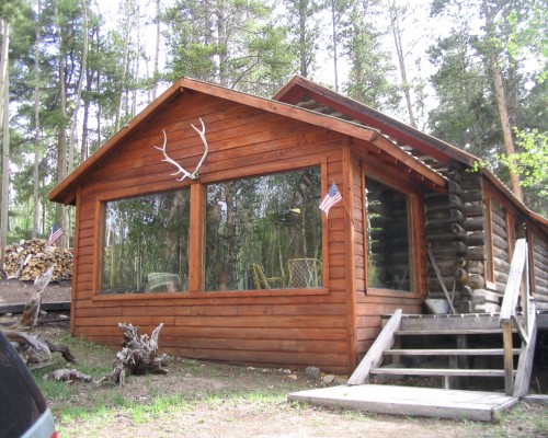 T04a 060603 Stain Cabin0008